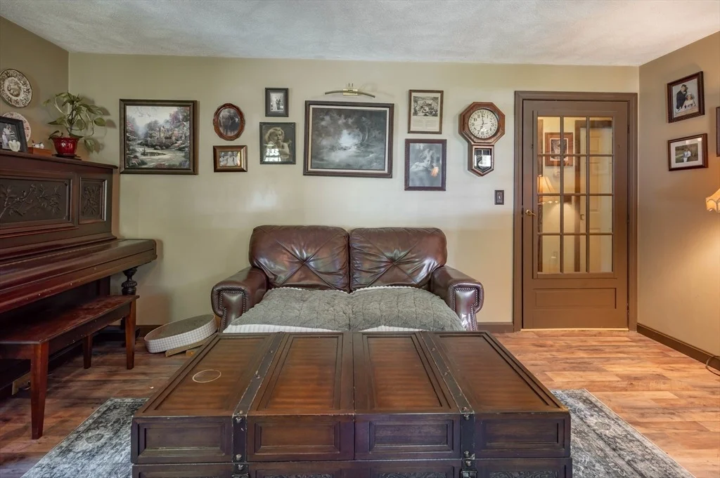 Photo of 25 Hickory Drive