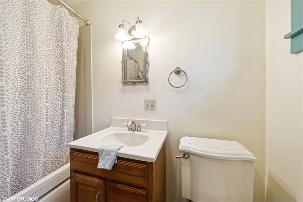 Photo of 82 Chestnut Hill Rd
