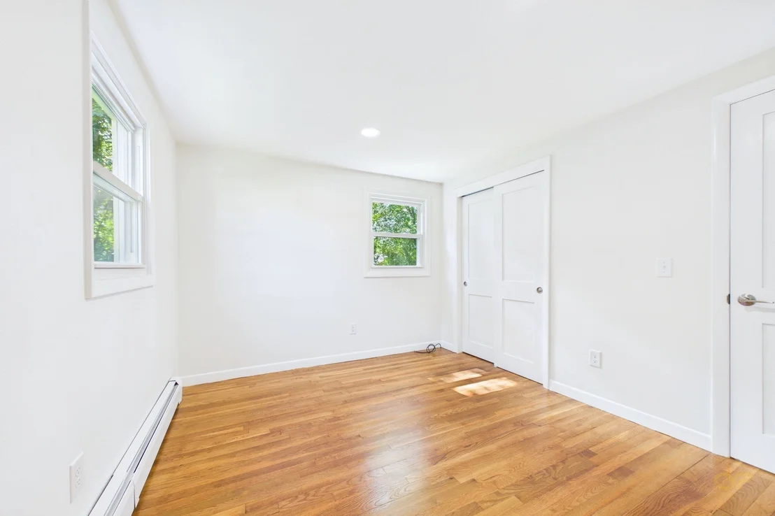 Photo of 22 Myrtle Ave