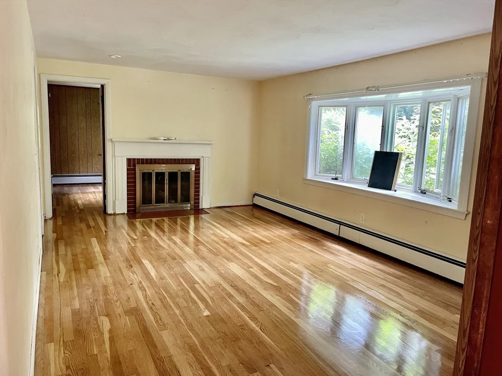Photo of 51 Jeffrey Ln