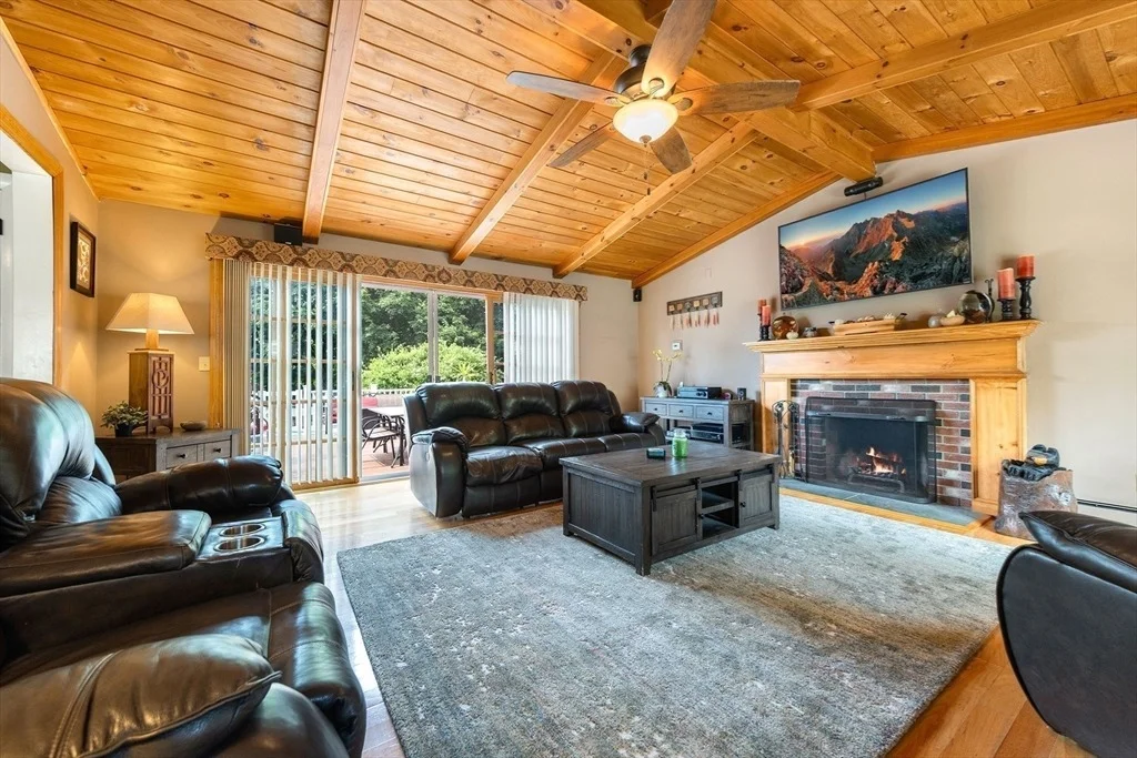 Photo of 37 Maple Street