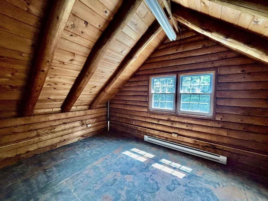 Photo of 1352 Ashfield Rd