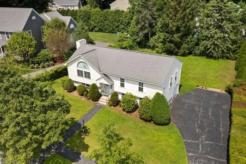 Photo of 6 Moreland Green Dr