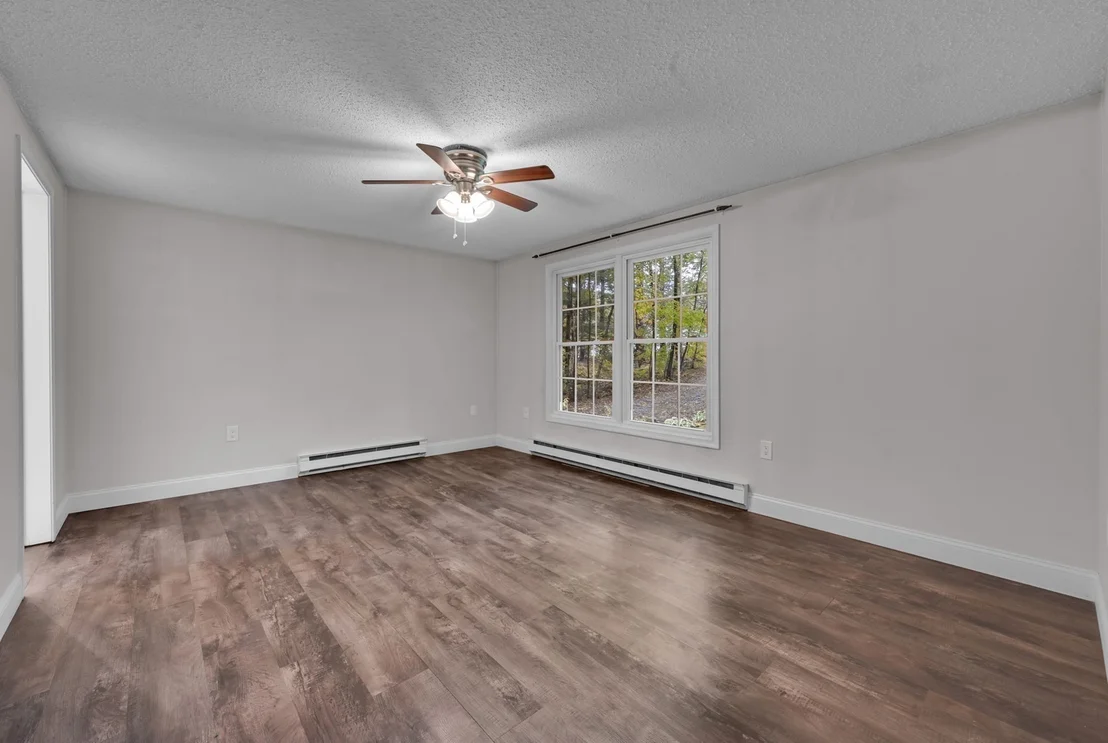 Photo of 139 Podunk Rd