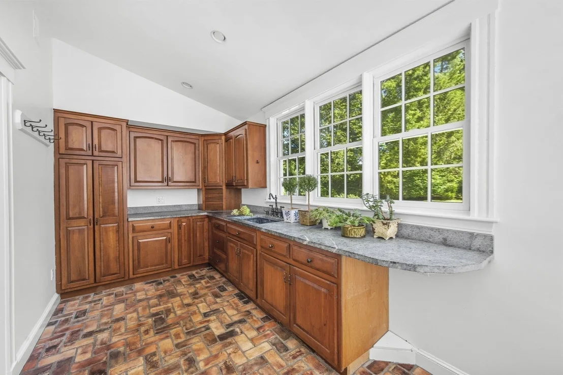 Photo of 180 Gardner