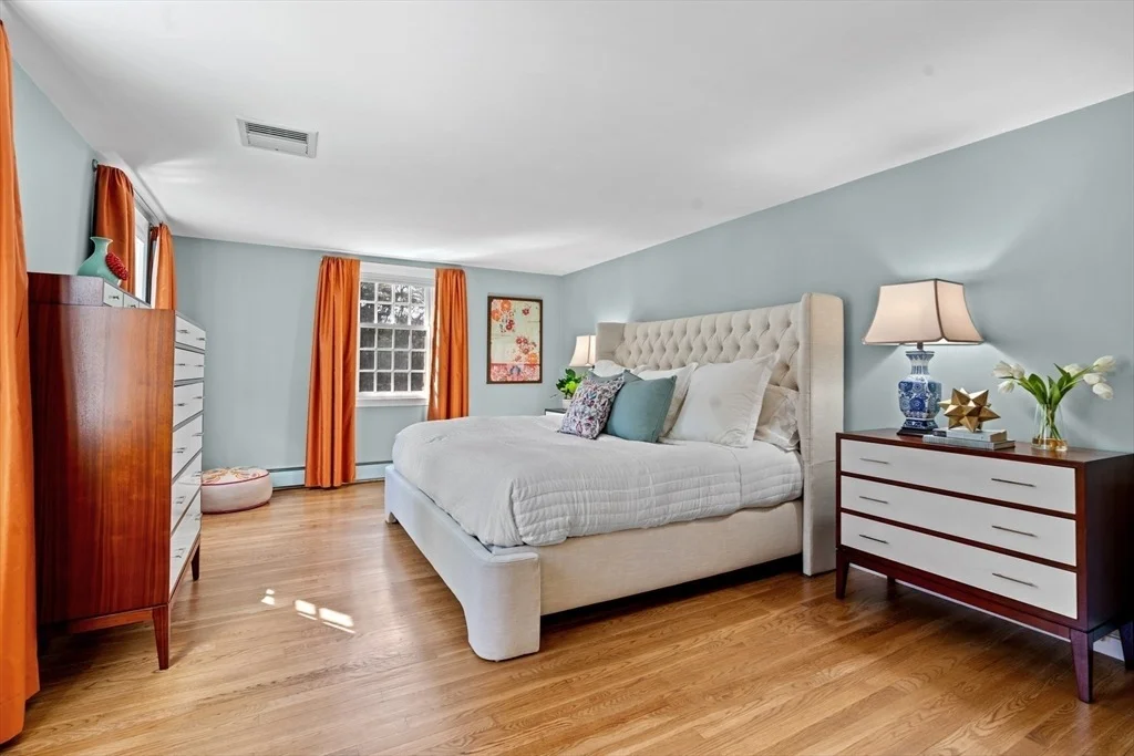 Photo of 8 Webster Lane