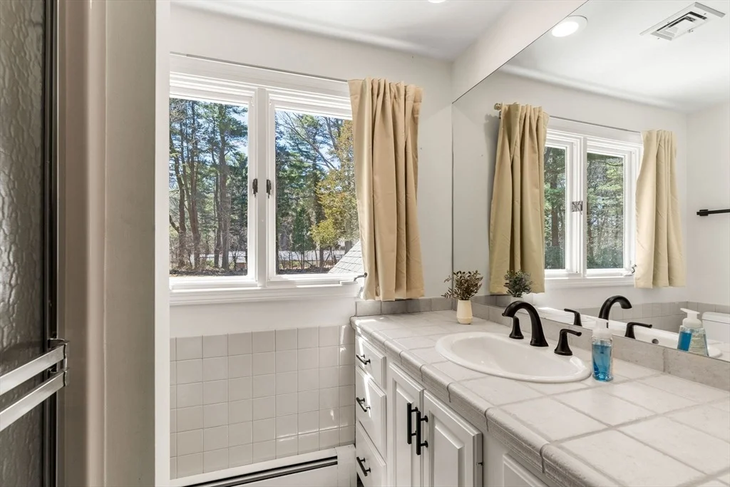 Photo of 16 Beaver Pond Rd