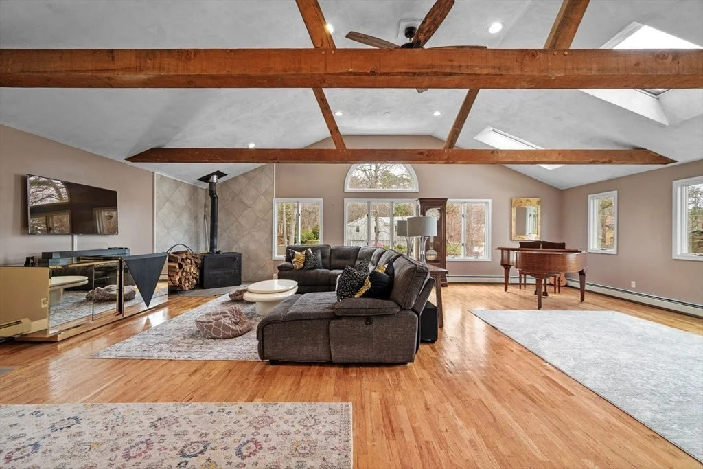 Photo of 187 Echo Cove Rd