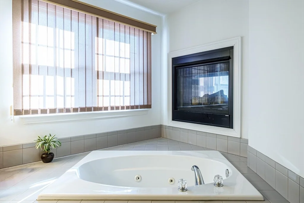Photo of 300 Crownshield Avenue