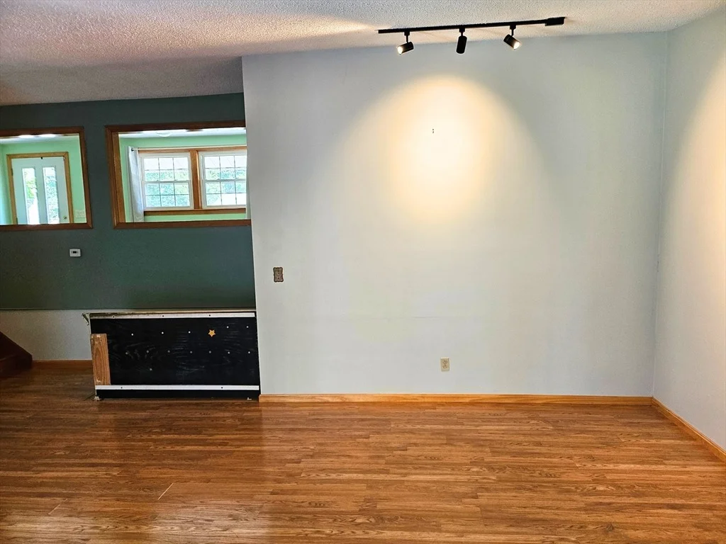 Photo of 5 Stanford Cir