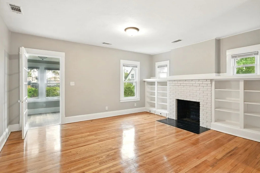 Photo of 26 Dwight Rd