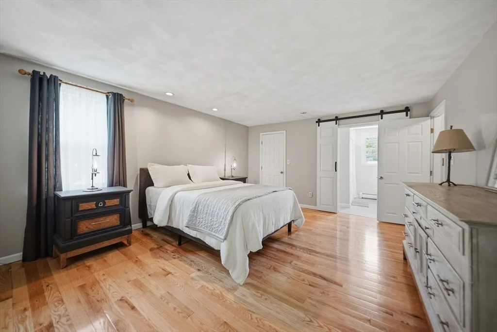 Photo of 16 Parsonage Hill Rd