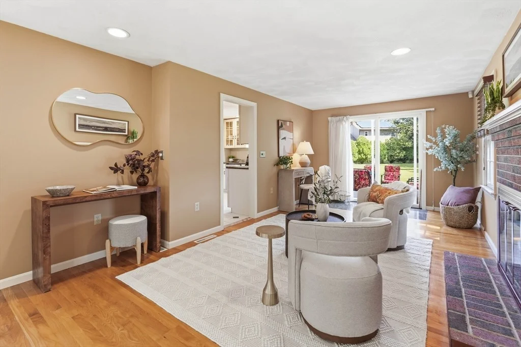 Photo of 267 Beacon