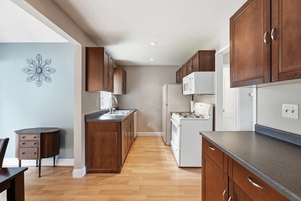 Photo of 83 Lindbergh Blvd