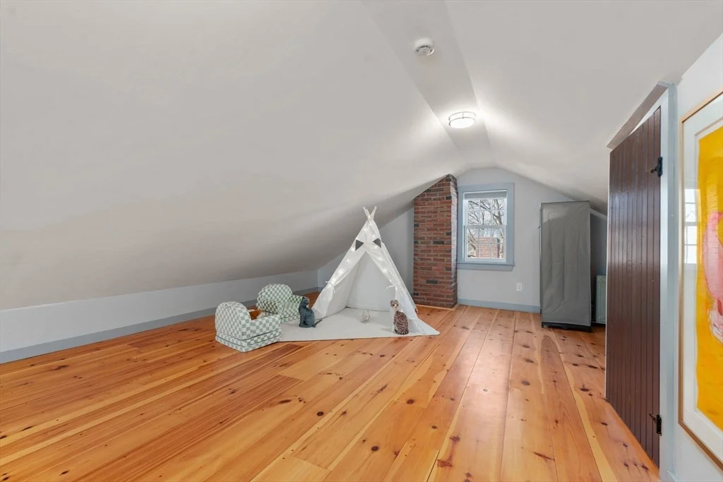 Photo of 178 Central Street