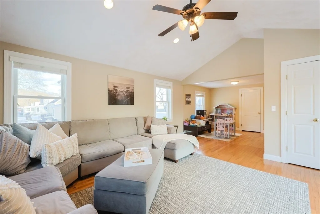 Photo of 16 Sunset Dr