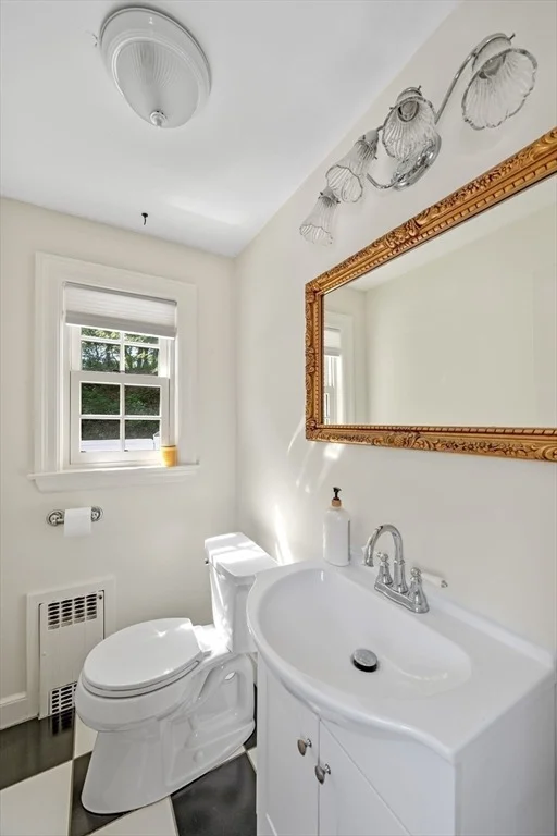 Photo of 77 Shelton Road