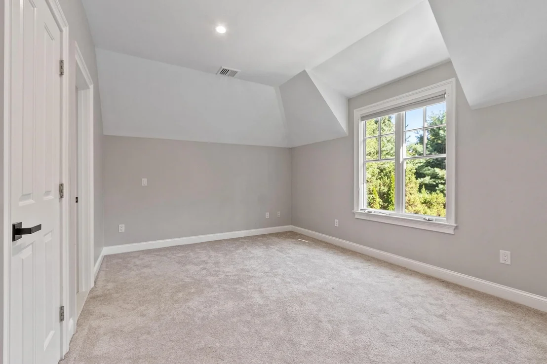 Photo of 130 Summer St