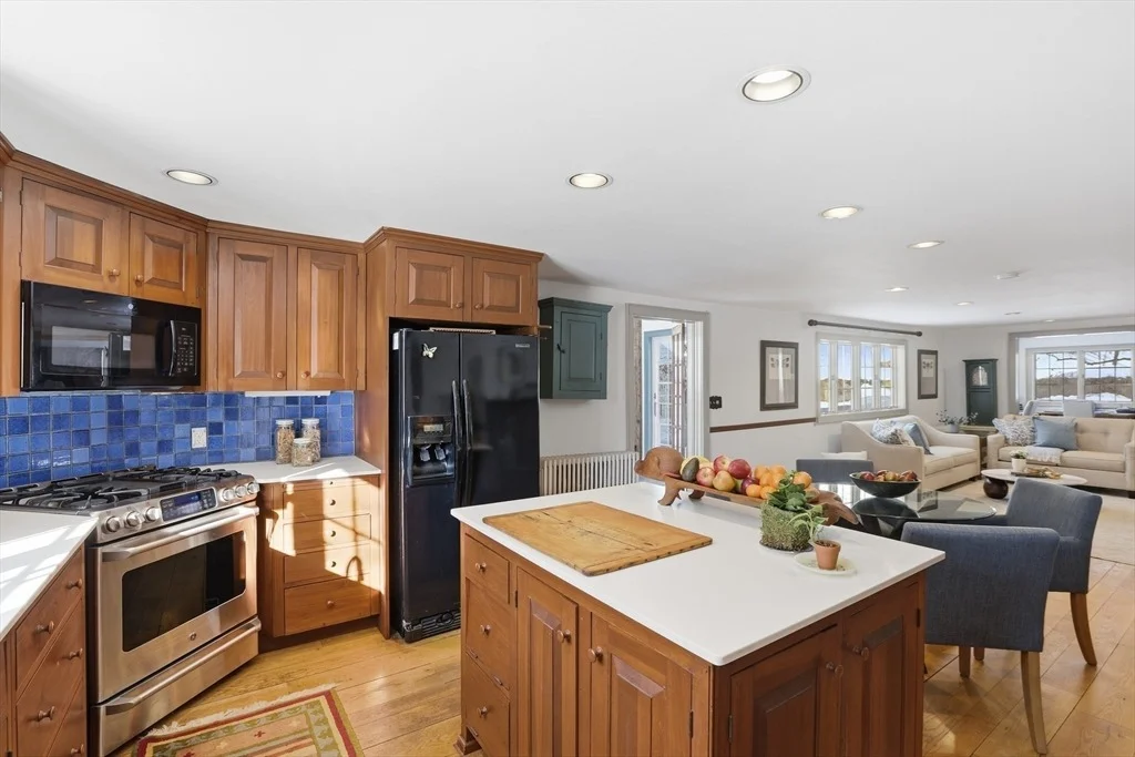 Photo of 105 Lexington Rd