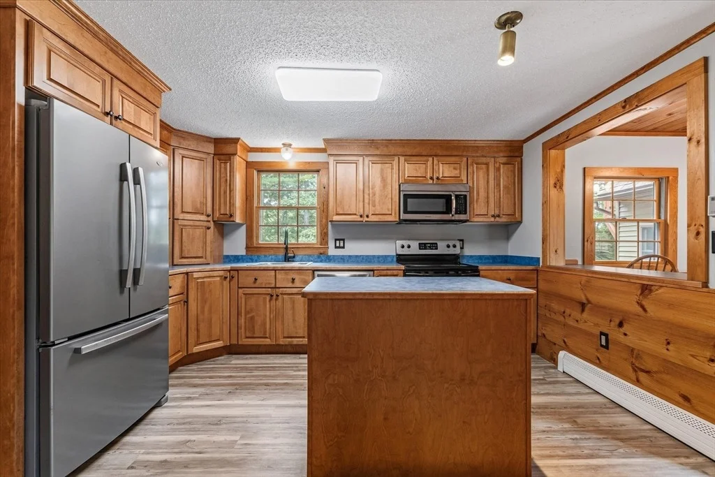 Photo of 481 Hubbardston Rd