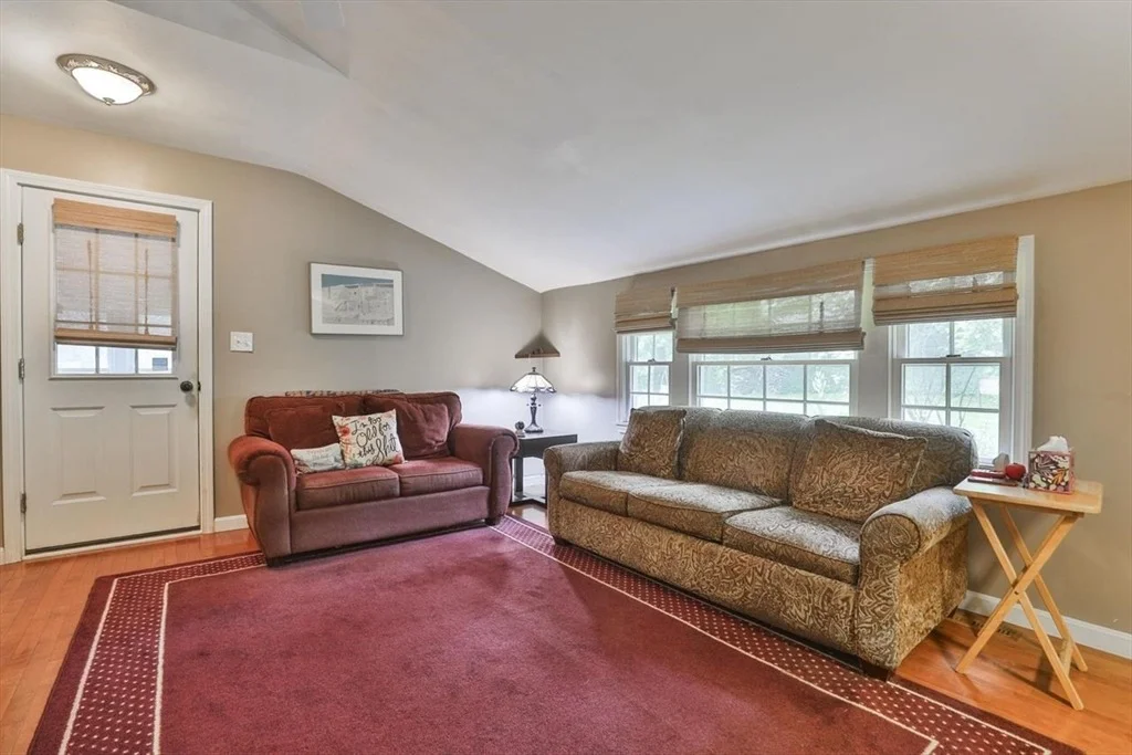Photo of 9 Candy Ln