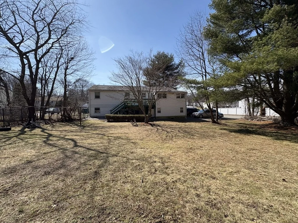 Photo of 9 Fernandez Cir
