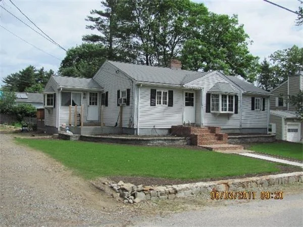 Photo of 20 Oakridge Cir