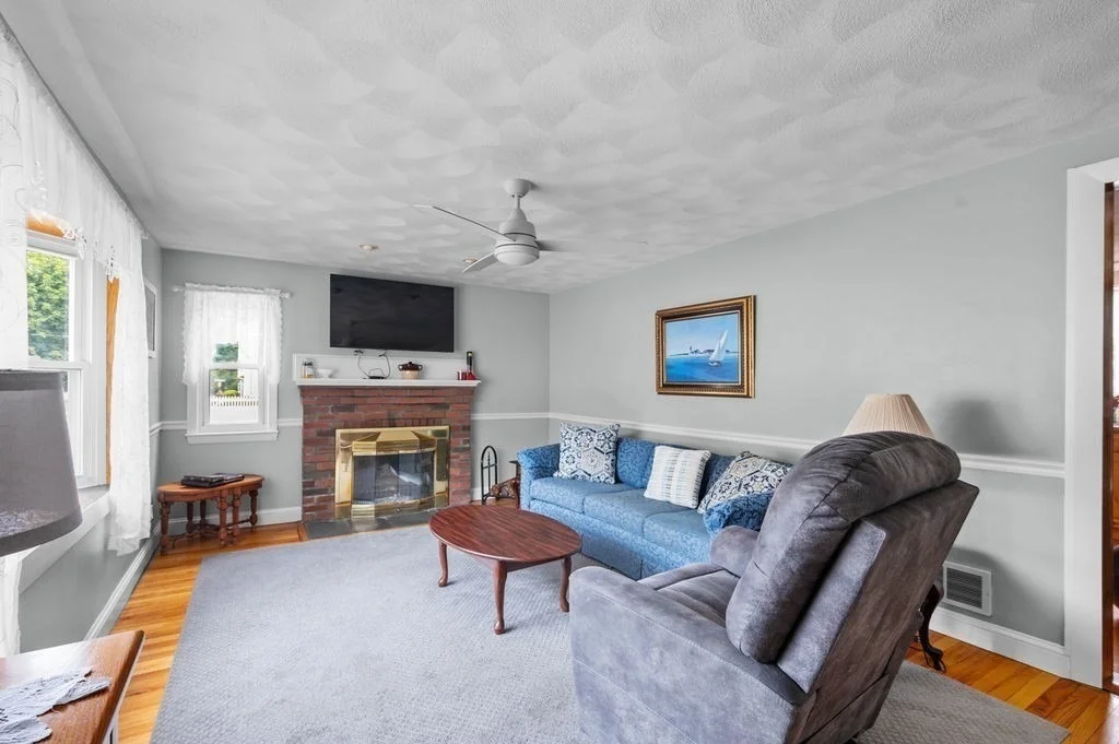 Photo of 10 Mount Pleasant Dr
