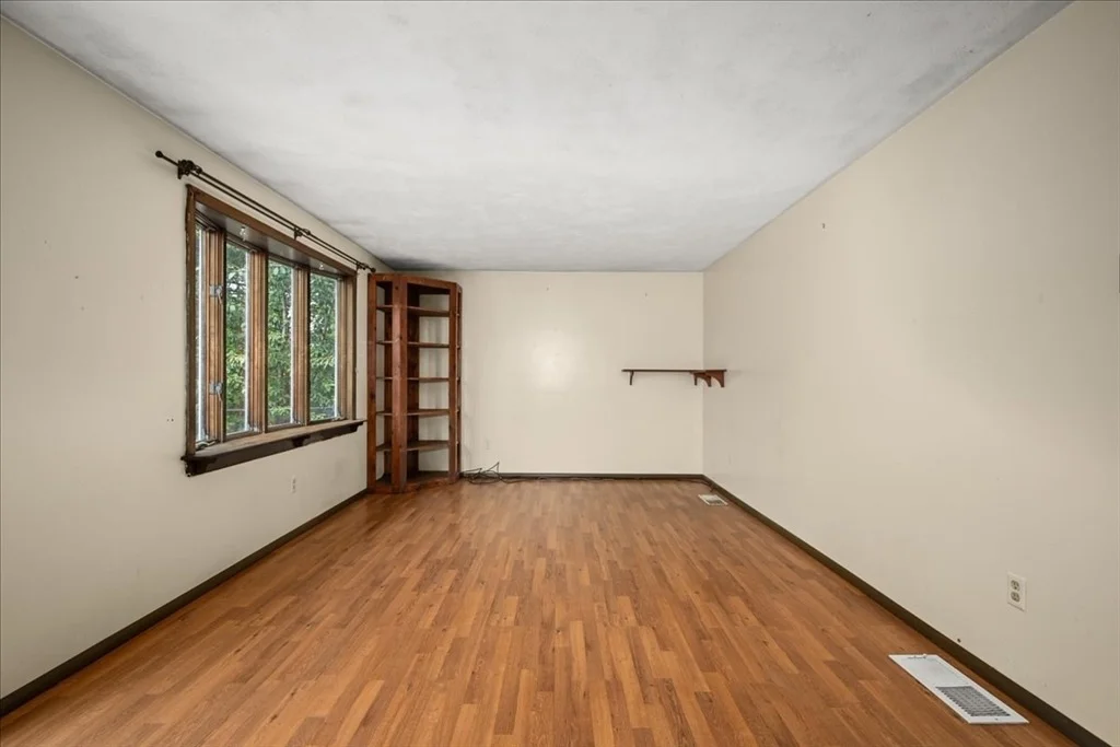Photo of 80 Meadow Road