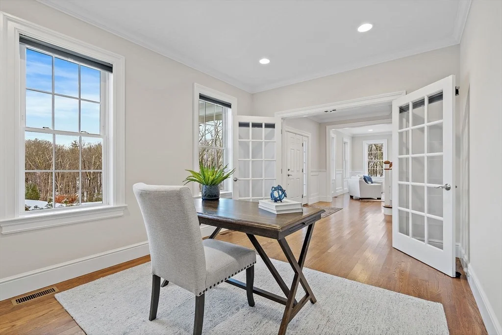 Photo of 25 Old Stone Cir