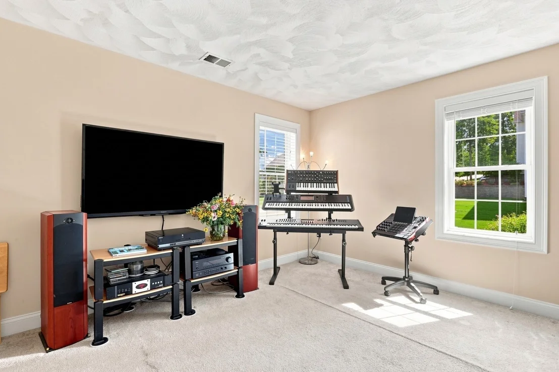 Photo of 9 Forbes Rd