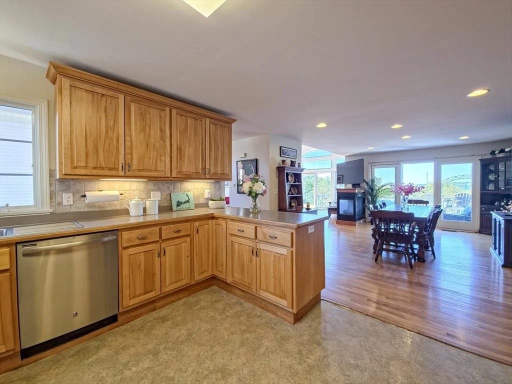 Photo of 4 Mainstay Ln