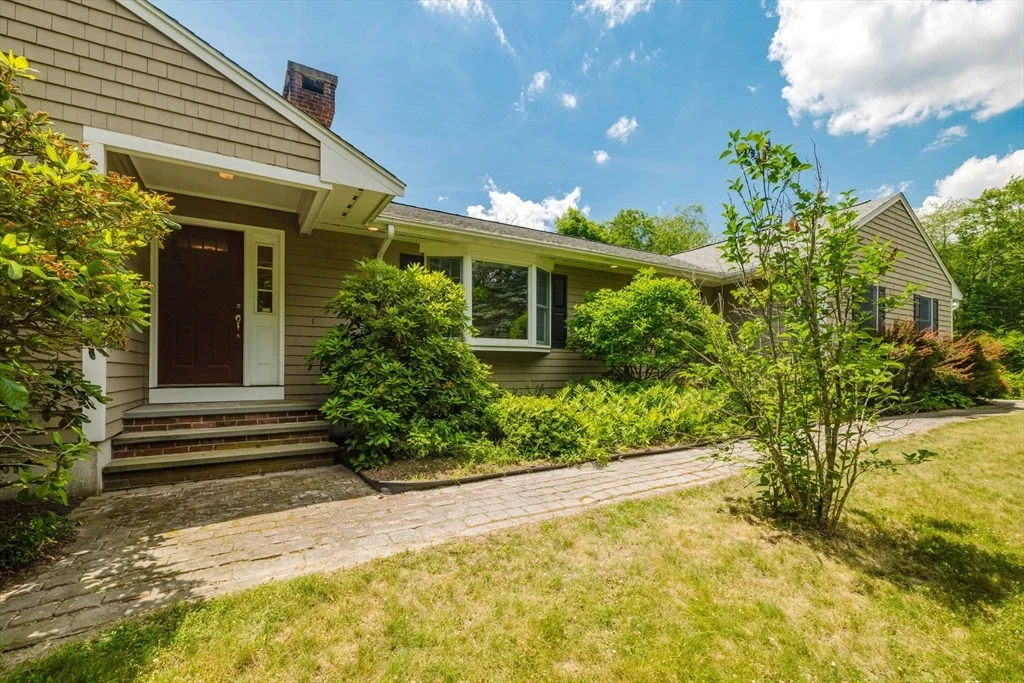 Photo of 275 Summer St
