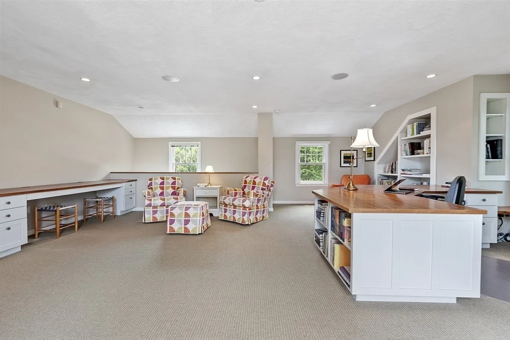 Photo of 166 Harrington Ave