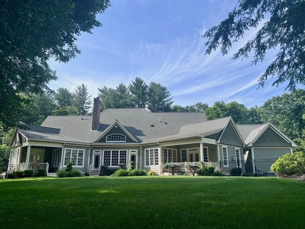 Photo of 19 Whippoorwill Lane