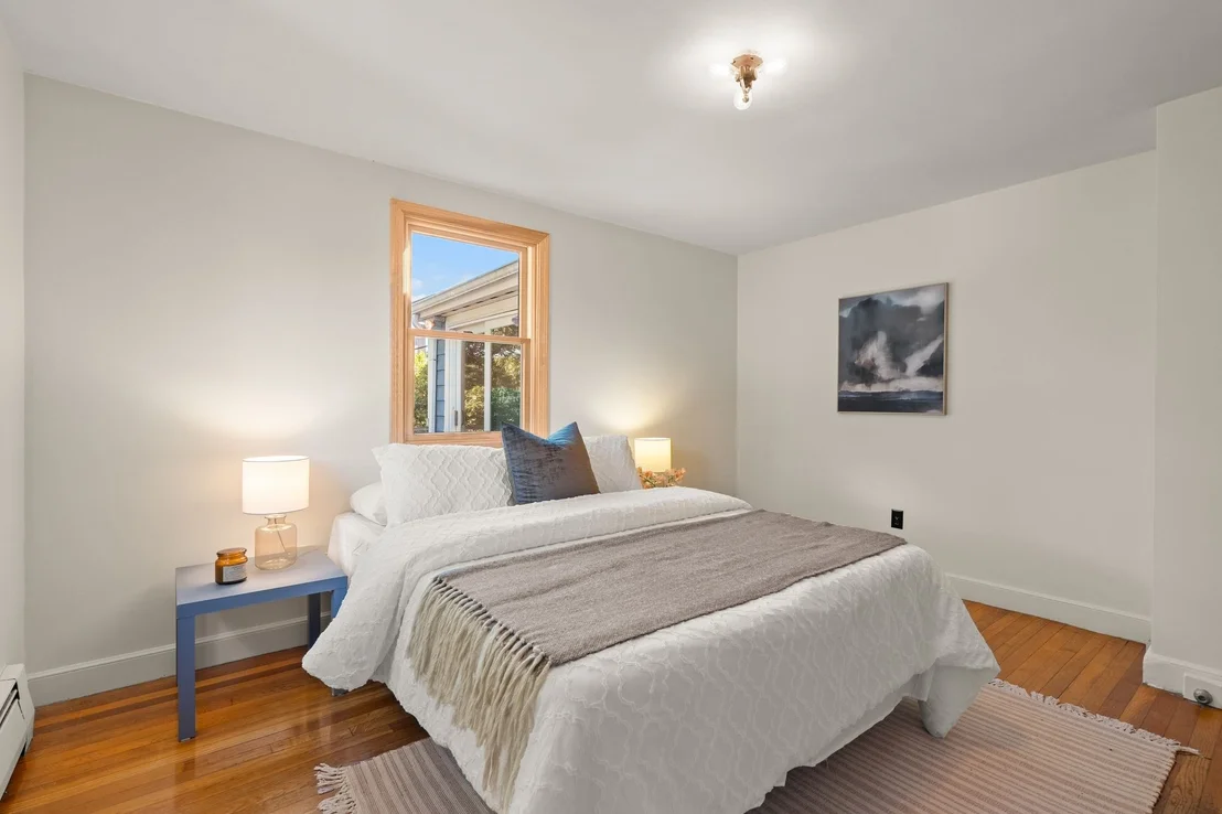 Photo of 298 Forest St