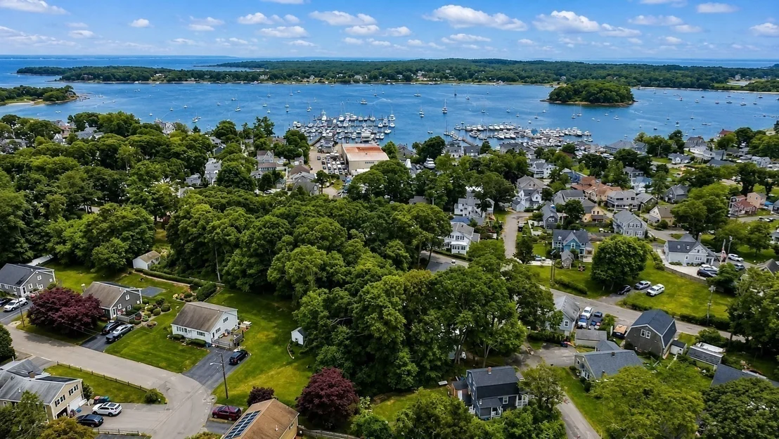 Photo of Unit C at 36 Starboard Dr