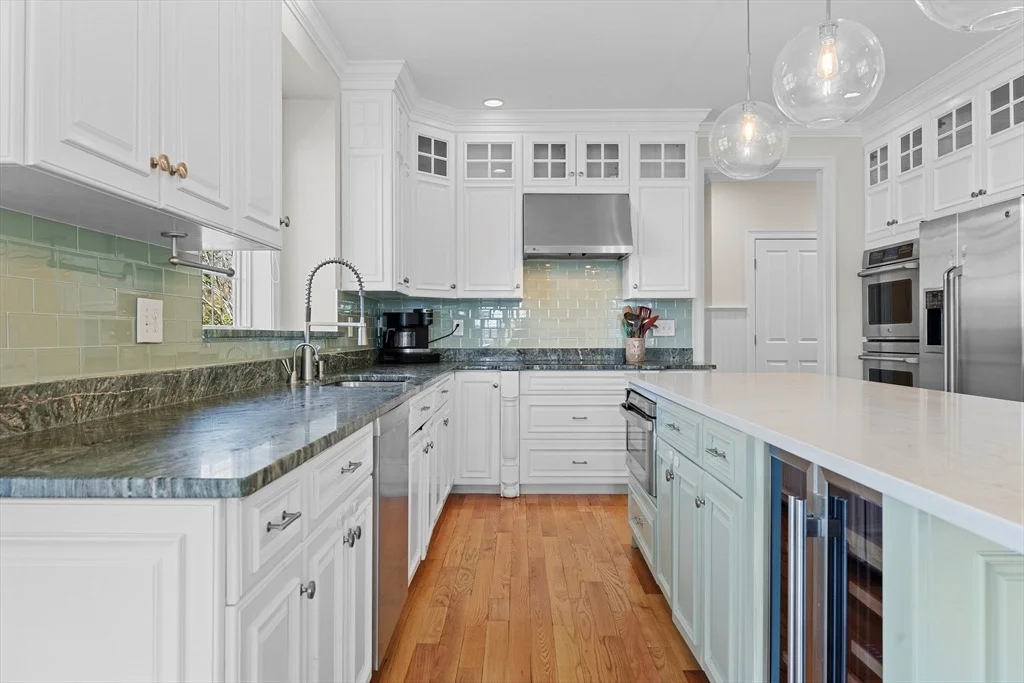 Photo of 95 Gibson Ave