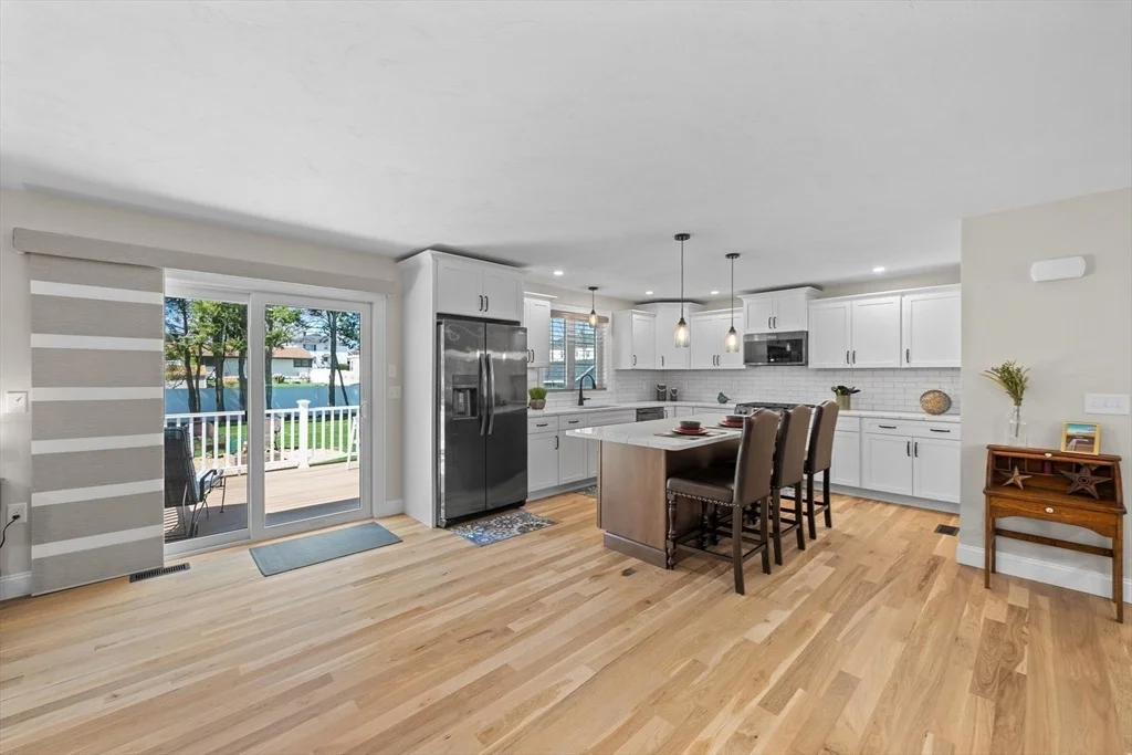 Photo of 17 Brodeur Ave