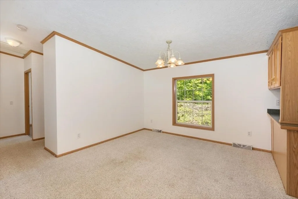 Photo of 98 Hurricane Rd