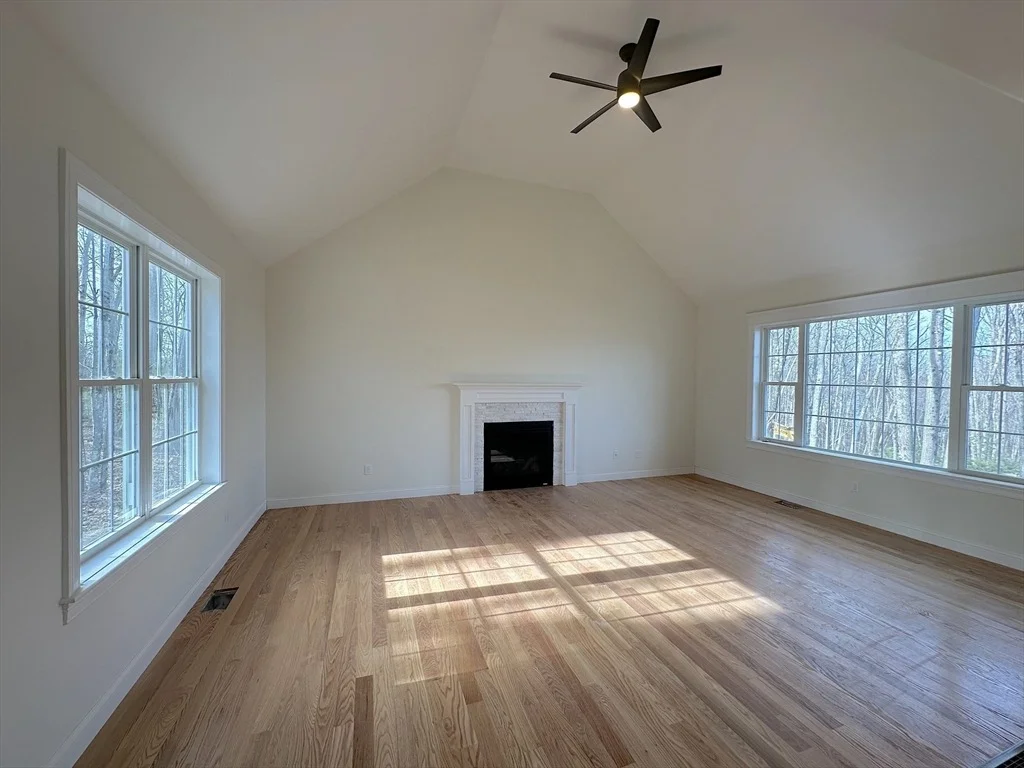 Photo of 31 Oriole Dr