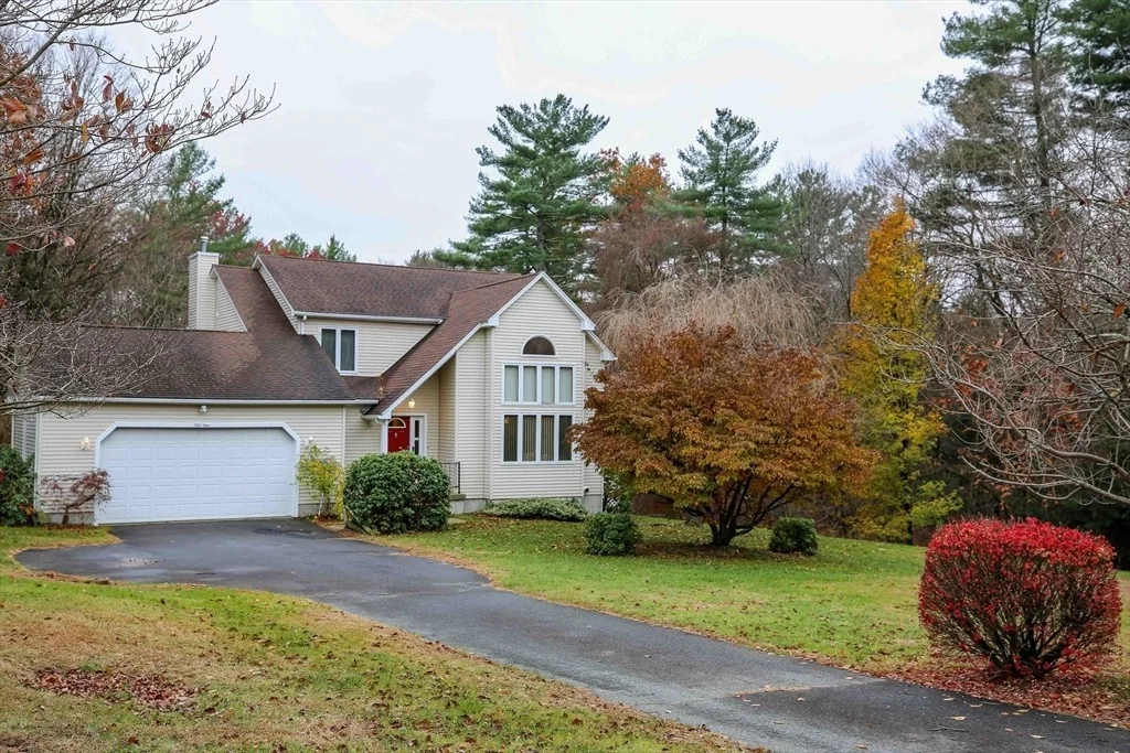 Photo of 51 Sheffield Dr