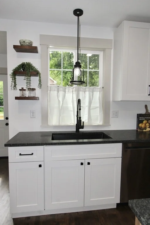 Photo of 7 Albemarle St