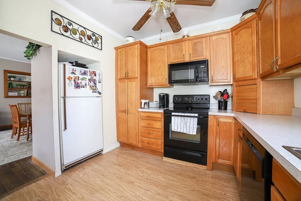 Photo of 27 Riverside Ave