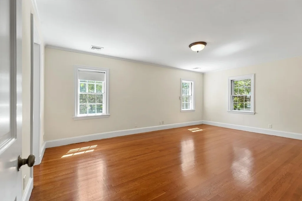Photo of 167 Willard Rd