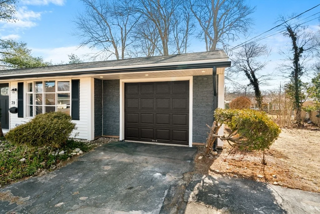 Photo of 39 Mesa Rd