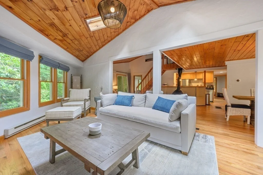 Photo of 11 Halyard Cir