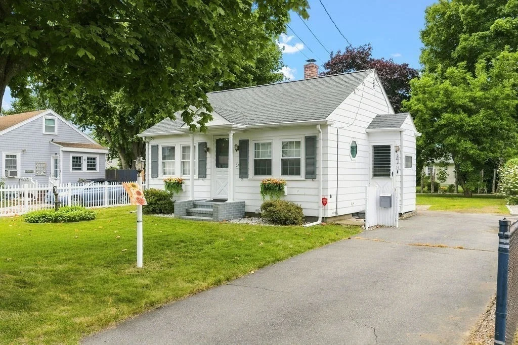 Photo of 56 Hacker St