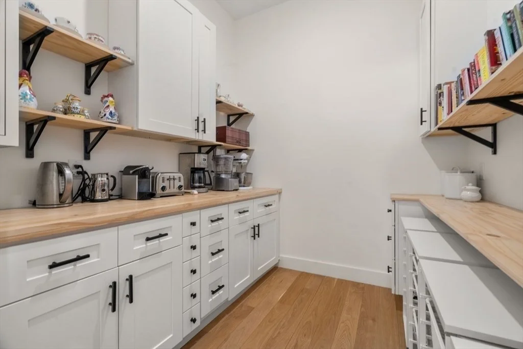 Photo of 283 Walnut Street