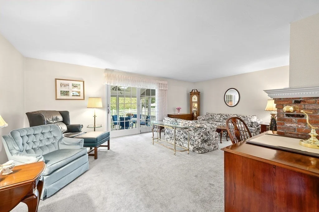 Photo of 400 Boston Road
